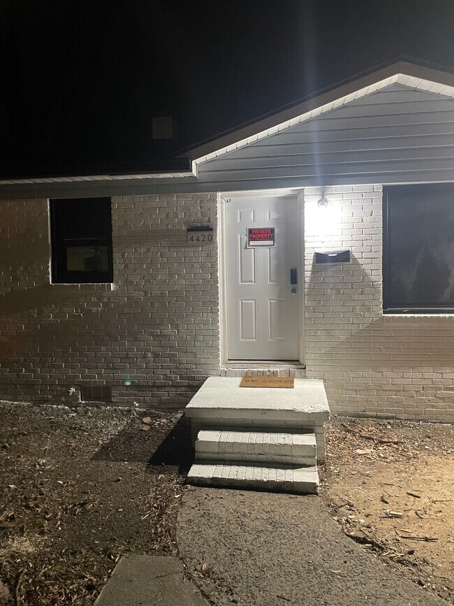 Building Photo - 4220 Blackwood Ave