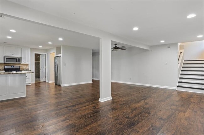 Building Photo - 263 Mountainview Cir