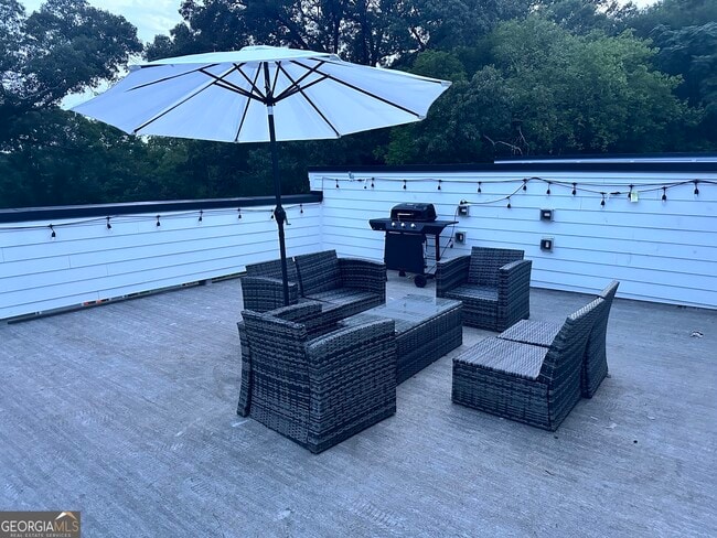 Foto del edificio - 727 Eloise Wy