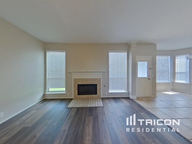 Foto del edificio - 4504 Vista Meadows Dr