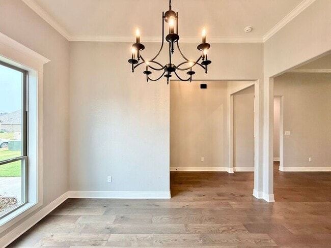 Foto del edificio - Beautiful and Spacious 3-Bedroom, 2-Bath R...