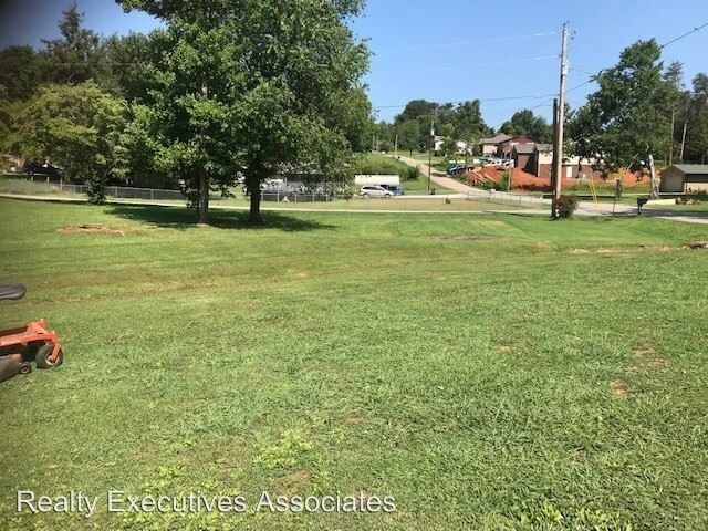 Building Photo - 3 br, 2 bath House - 1017 Panorama Drive
