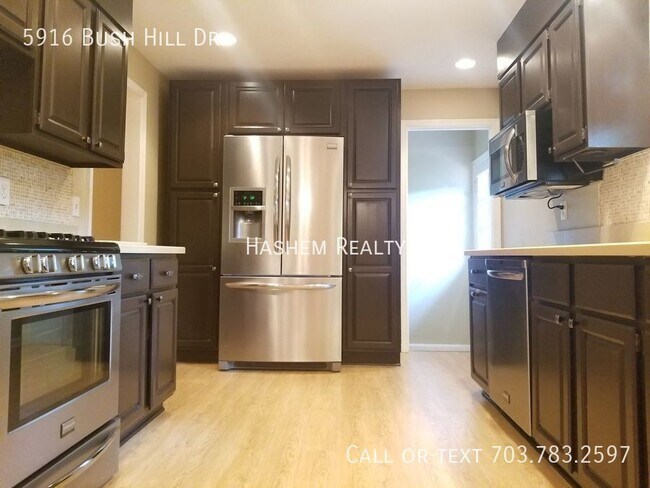 Building Photo - 5916 Bush Hill Dr