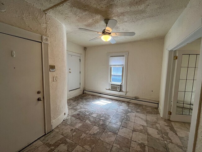 Foto del edificio - 613 State St