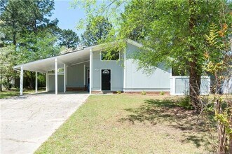 Building Photo - 2012 Lakemeadow Dr