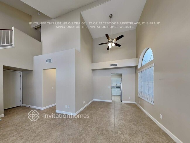 Building Photo - 1140 N Leoma Ln