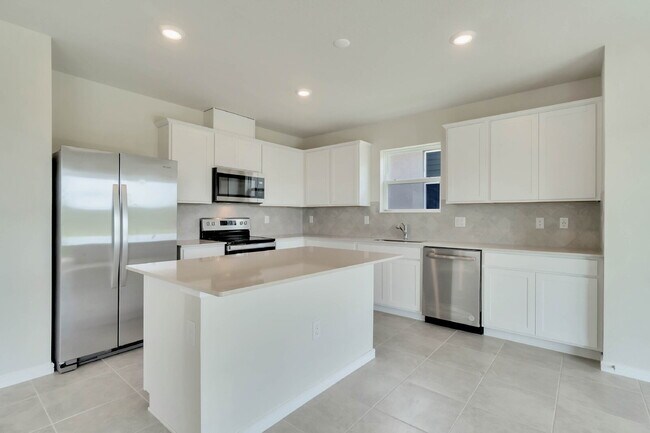 Foto del edificio - Available on 08/10! Desirable 4-Bedroom Home in Scenic Ridgeview Community