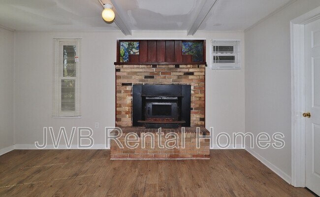 Foto del edificio - 3054 Yanlee Ln