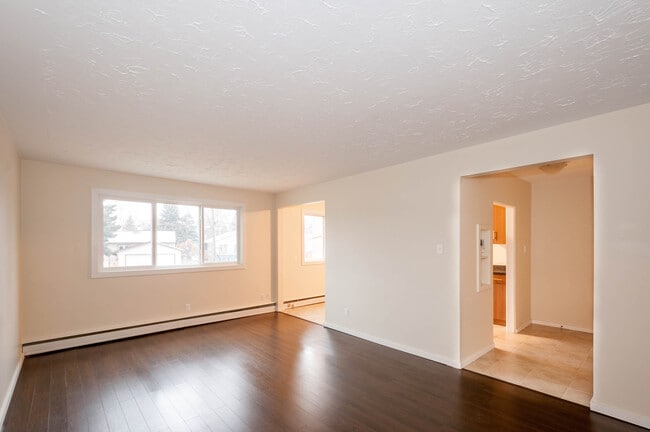 Building Photo - Rodney