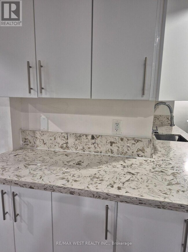 Photo du bâtiment - 28 Pennsylvania Ave