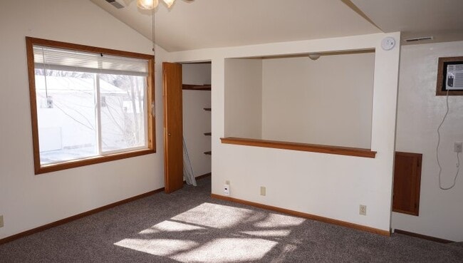 Building Photo - 1206 Spring St