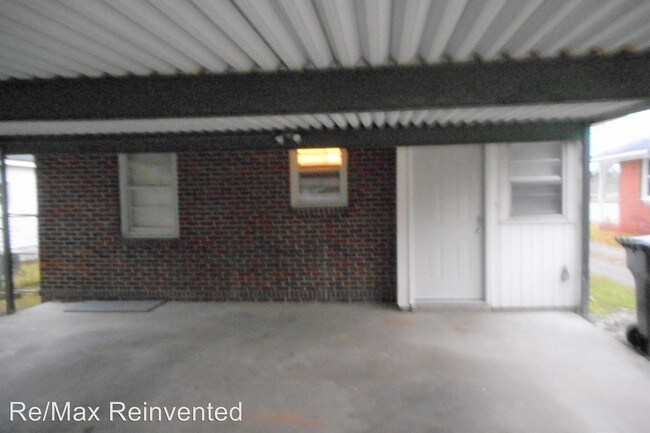 Building Photo - 3 br, 1 bath House - 1539 Essie McIntyre Blvd