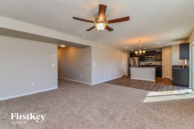 Building Photo - 6103 Nash Dr