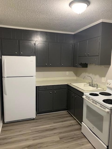 Building Photo - 363 Highland Ave NW