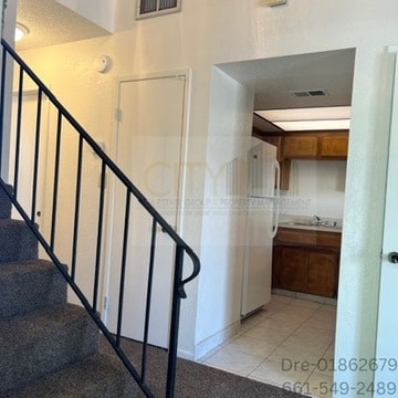 Building Photo - 5201 Dunsmuir Rd