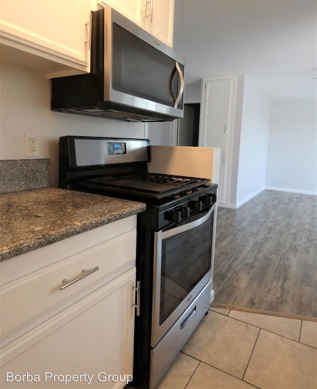 Foto del edificio - 563 Cherry Ave