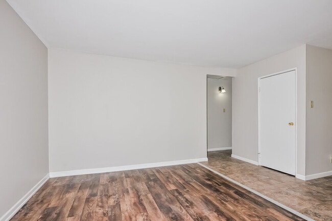 Building Photo - 2310 Mullanphy Ln
