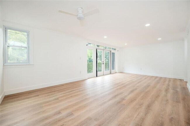 Foto del edificio - 120 Alden Ave NW