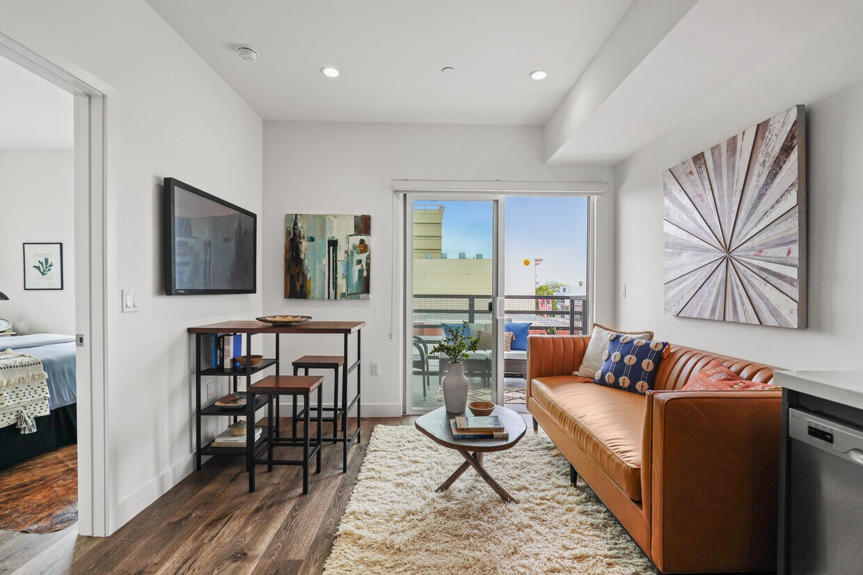 The Fairfax Flats Apartments in Los Angeles, CA Westside Rentals