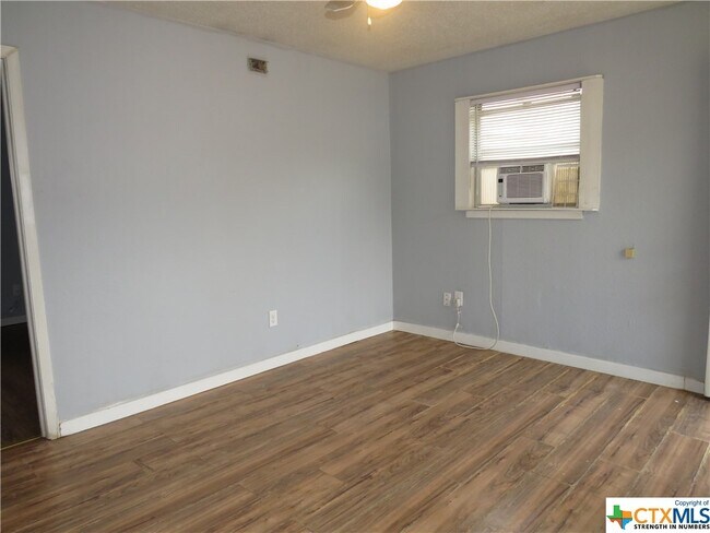 Foto del edificio - 1213 S 3rd St