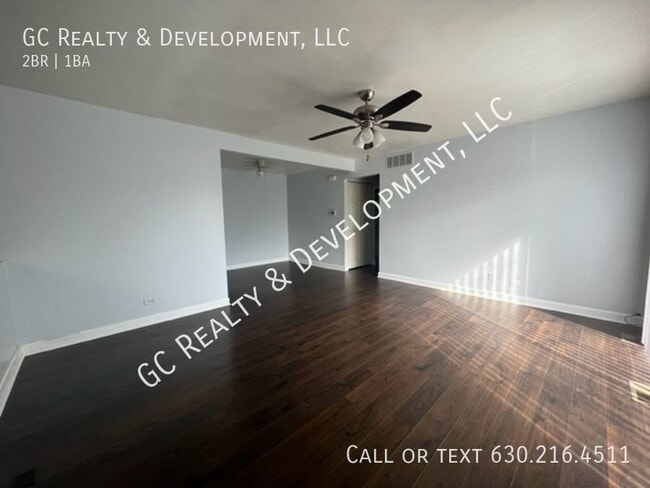 Building Photo - ***HANOVER PARK / 2 BDRM / APPL INCL / WOO...