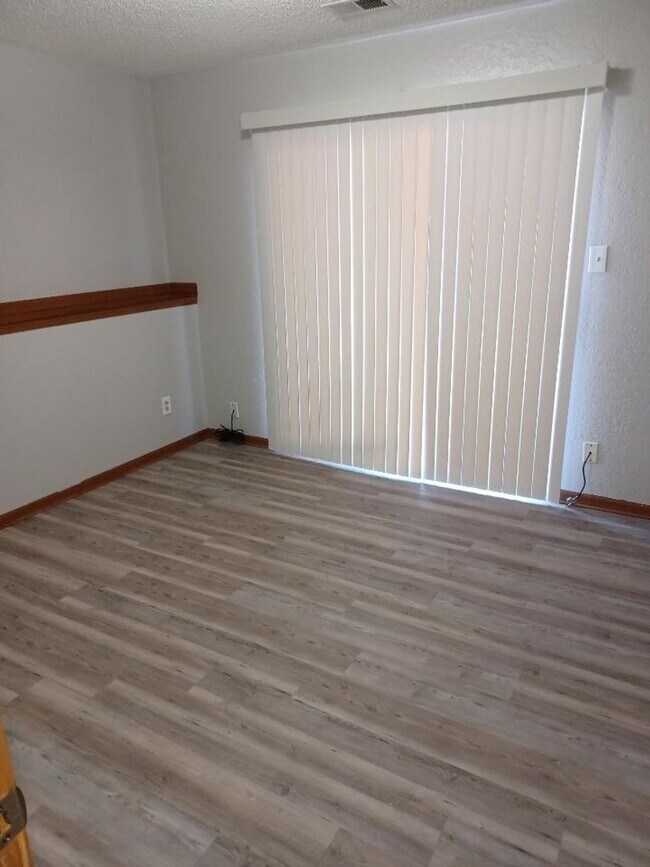 Foto del edificio - 2 Bedroom Apartment off Wanamaker