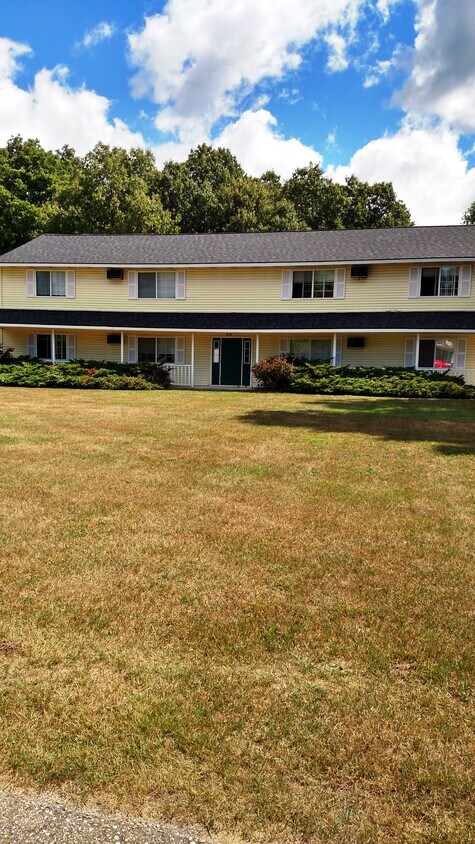 Front of Units - 15408 Clovernook Dr
