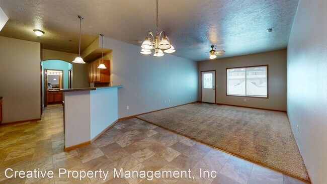 Building Photo - 2 br, 1.5 bath House - 1648 - 35th Ave SE