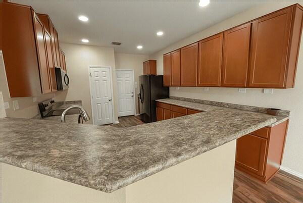 Building Photo - 9838 Twinbear Creek