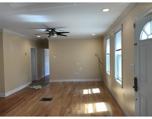 Foto del edificio - 336 Salem St