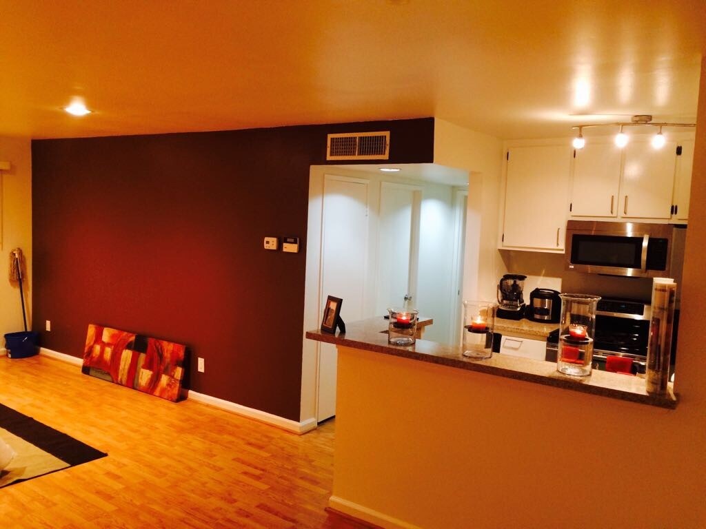 10331 Lindley Ave, Northridge, CA 91326 Condo for Rent in Northridge