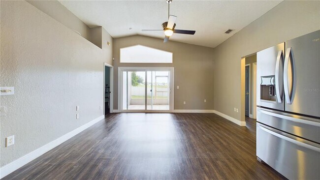 Building Photo - 214 Monaco Dr