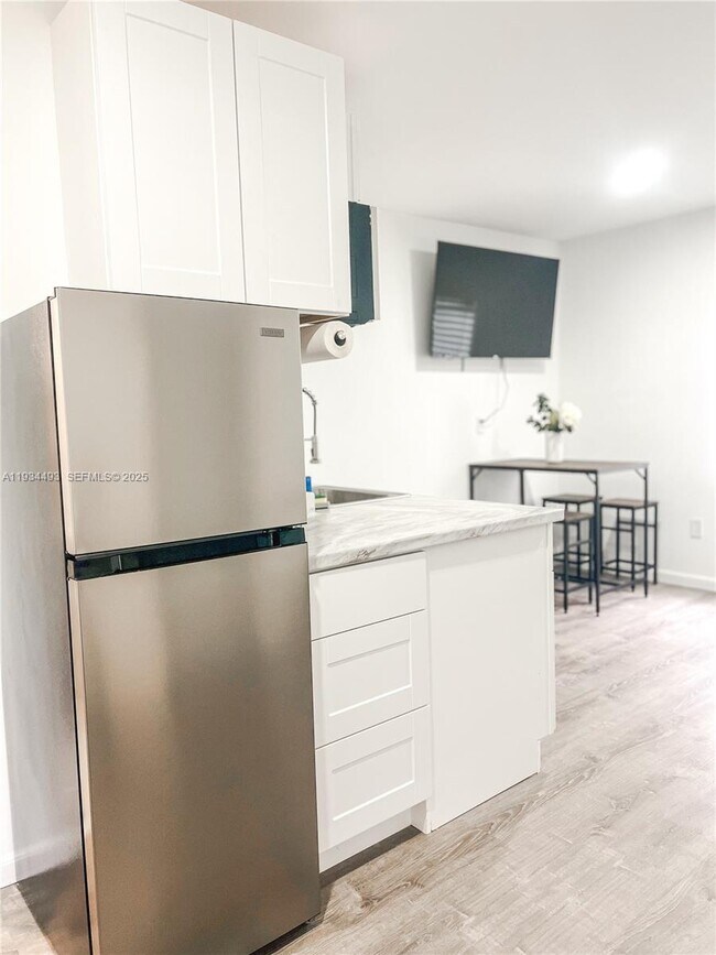 Foto del edificio - 4139 NW 23rd Ave