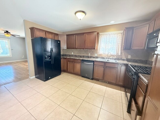 Building Photo - 3569 Silverado Trail