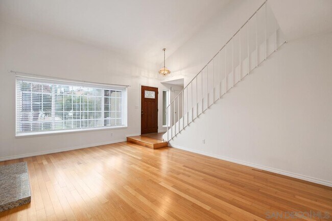 Foto del edificio - 6231 Lakewood St