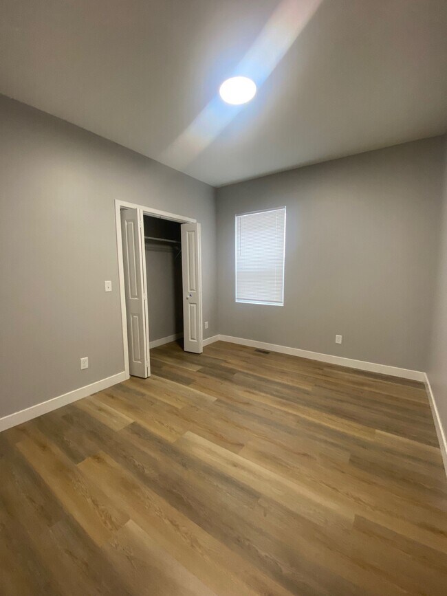 Unidad A Dormitorio 1 - 415 Dequincy St