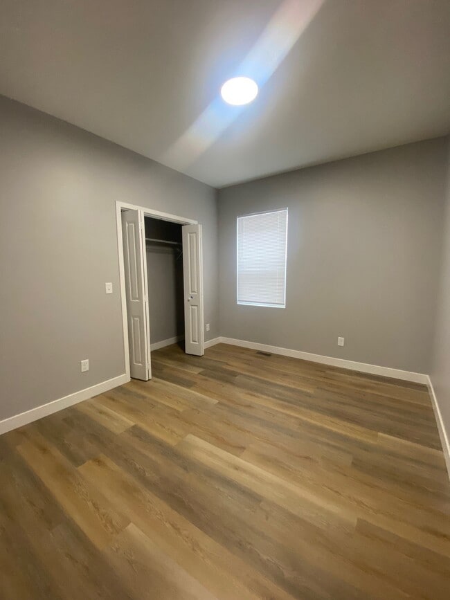 Unit A Bedroom 1 - 415 Dequincy St