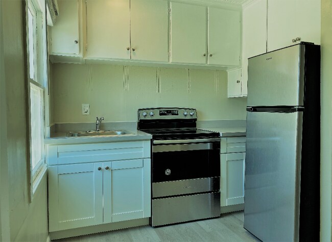 Building Photo - 1534 Albemarle Way