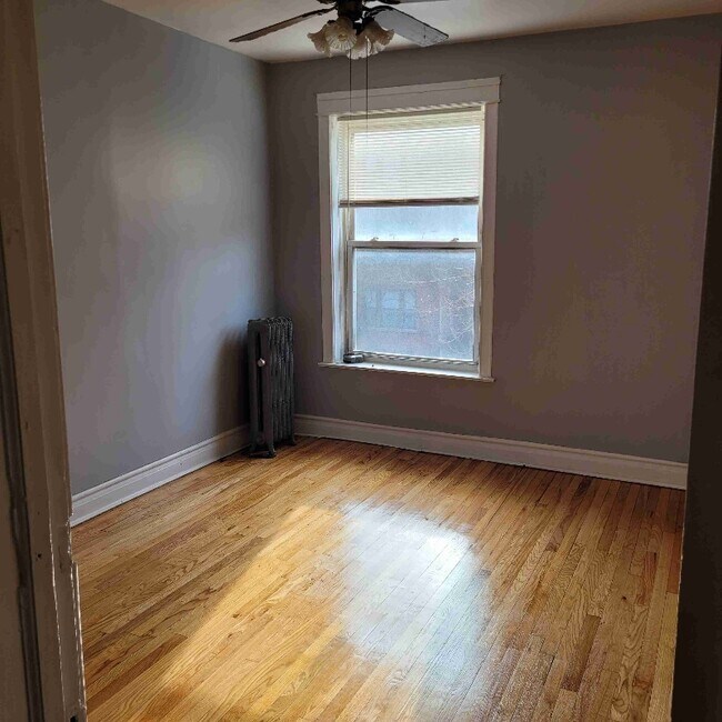 Foto del edificio - 4541 S Calumet Ave