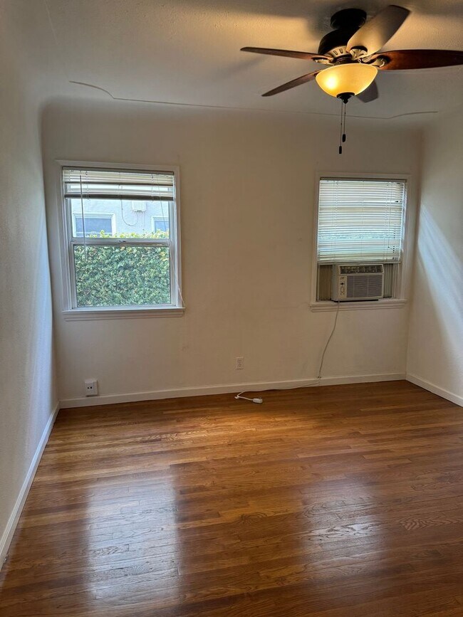 Building Photo - 1441 S Crescent Heights Blvd