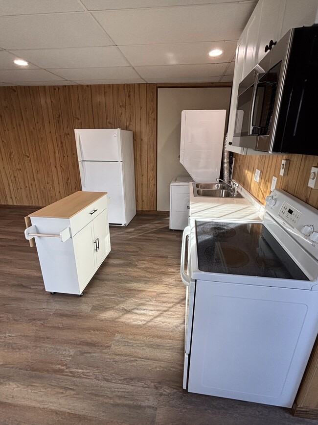 Foto del edificio - 8411 Shannon Rd