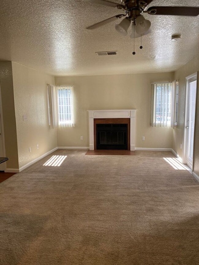 Foto del interior - Carmel Woods Apartments