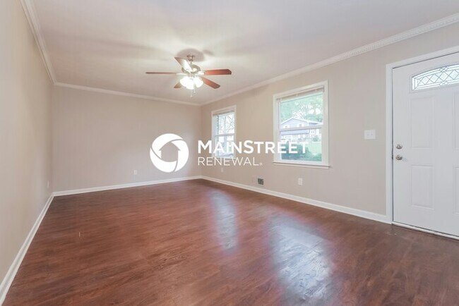 Building Photo - 3 Bedroom Pet-Friendly Home in Morrow, GA with Main Street Renewal