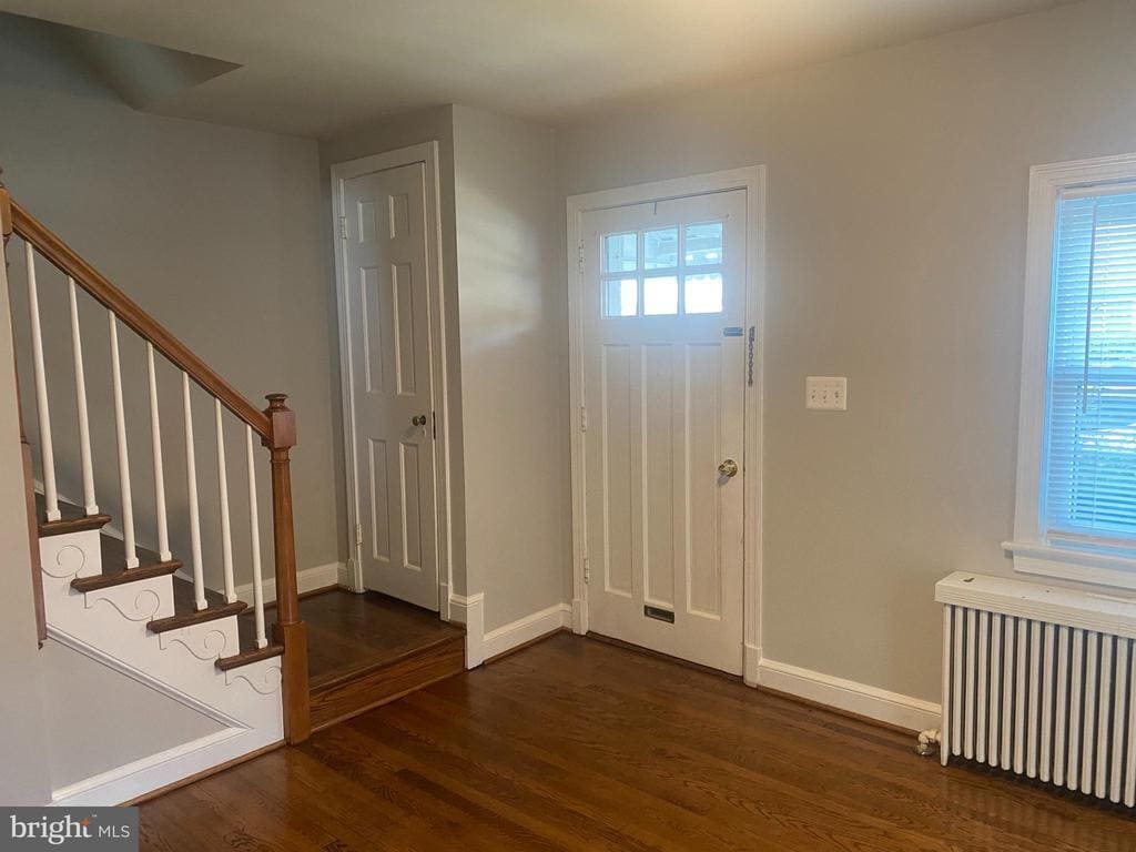 Primary Photo - 1055 N Monroe St