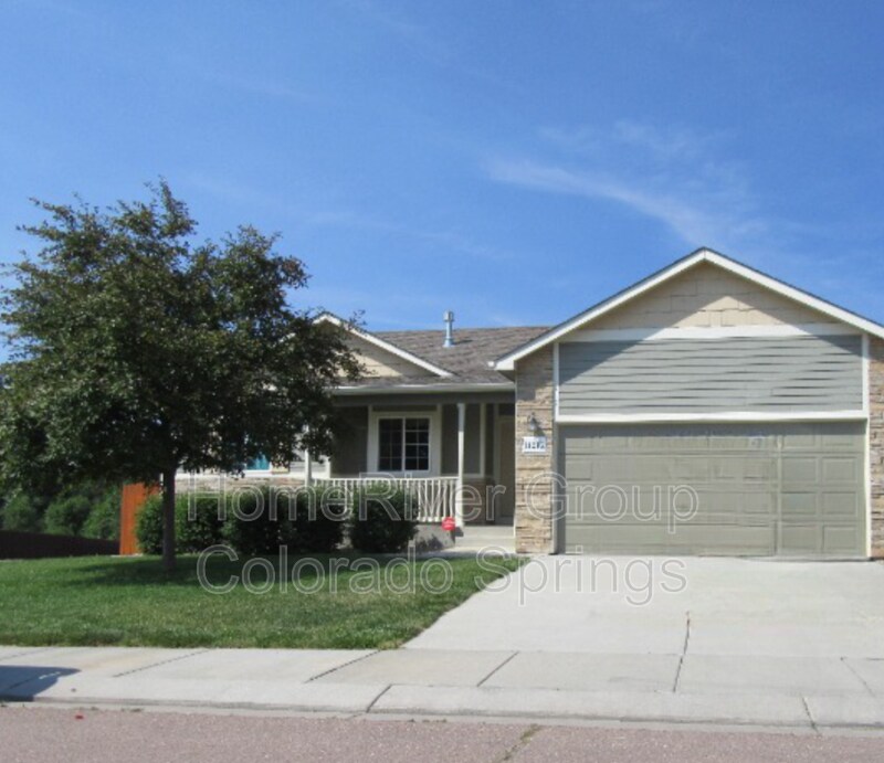 11215 Falling Star Rd, Fountain, CO 80817 House for Rent in Fountain