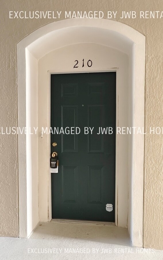 Foto del edificio - 7990 Baymeadows Rd E