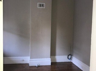 Building Photo - 2109 L St