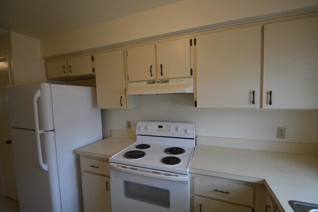 Building Photo - 2 BR/2BA CONDO IN CLEARLAKE VILLAGE IN COCOA