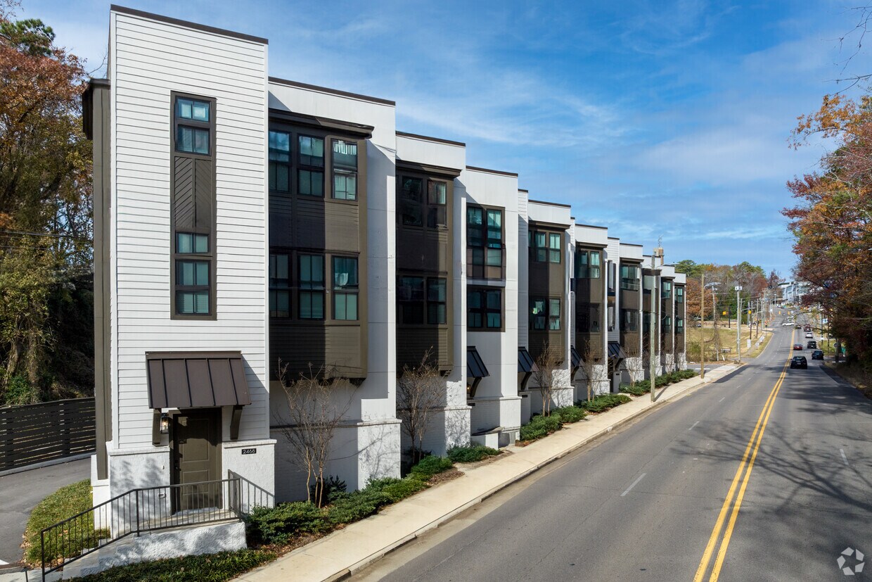Primary Photo - 18th Street Townhomes