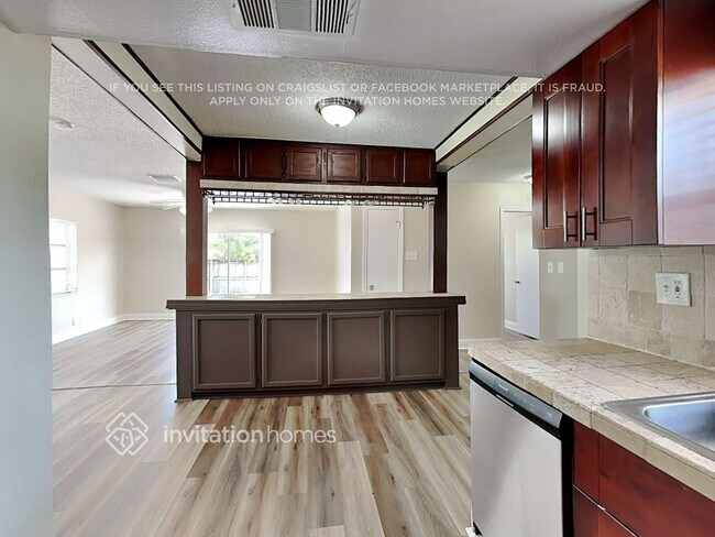 Building Photo - 6602 Pebble Beach